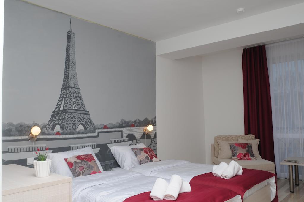 City Boutique Rooms Skopje Bagian luar foto