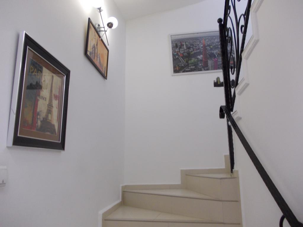 City Boutique Rooms Skopje Bagian luar foto