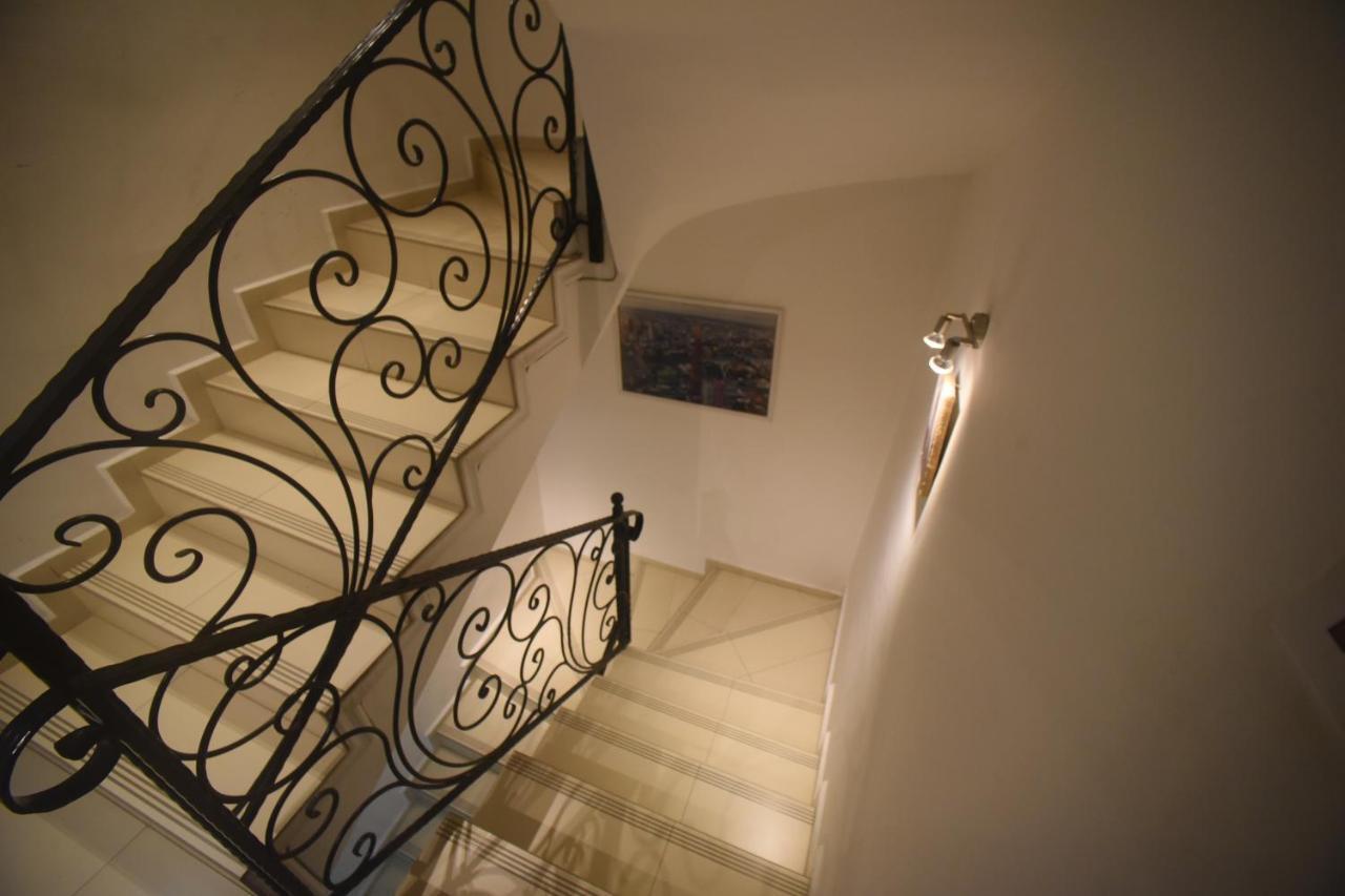 City Boutique Rooms Skopje Bagian luar foto