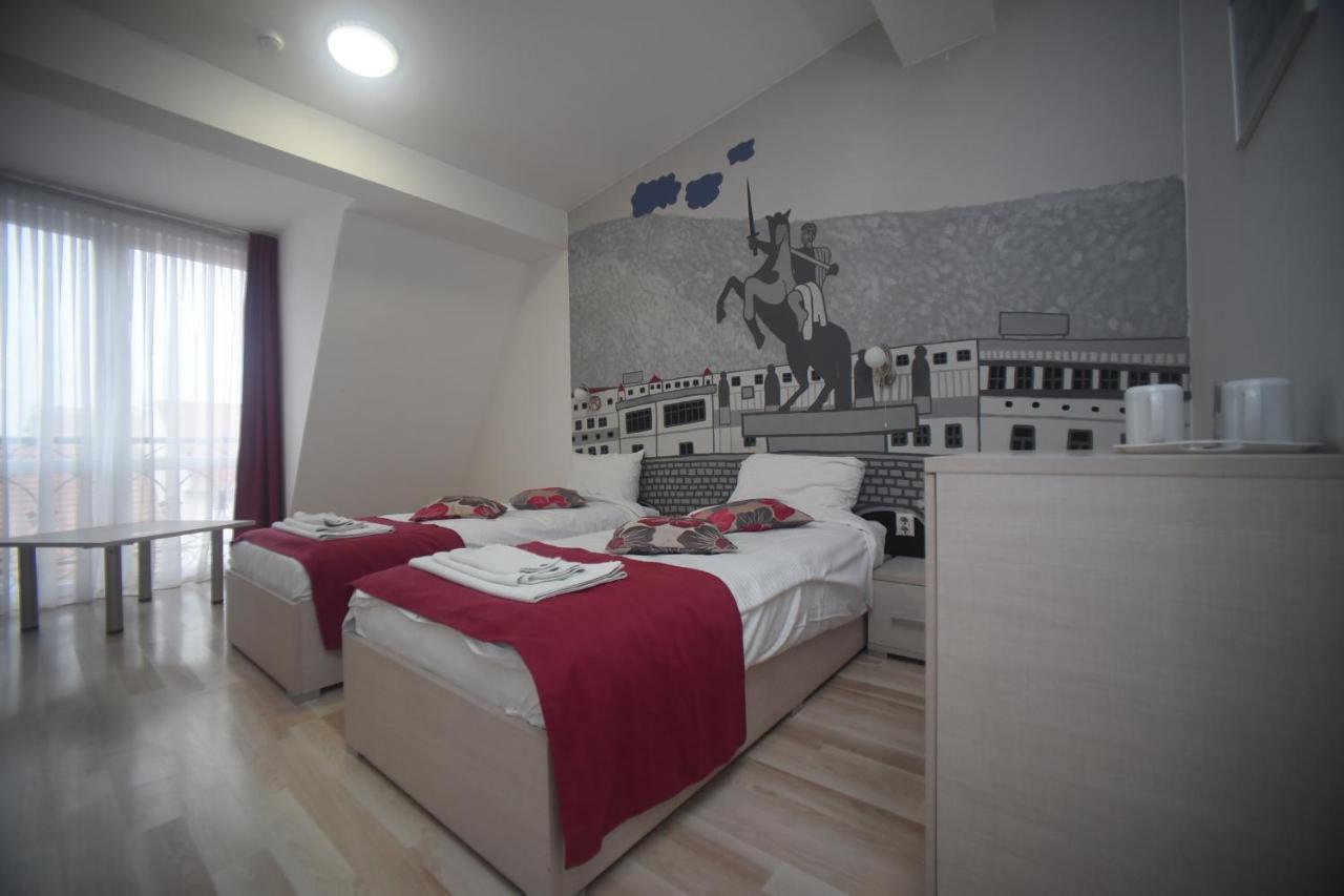 City Boutique Rooms Skopje Bagian luar foto