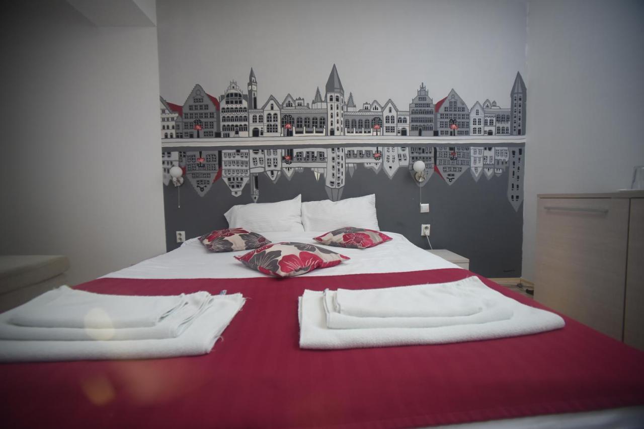 City Boutique Rooms Skopje Bagian luar foto